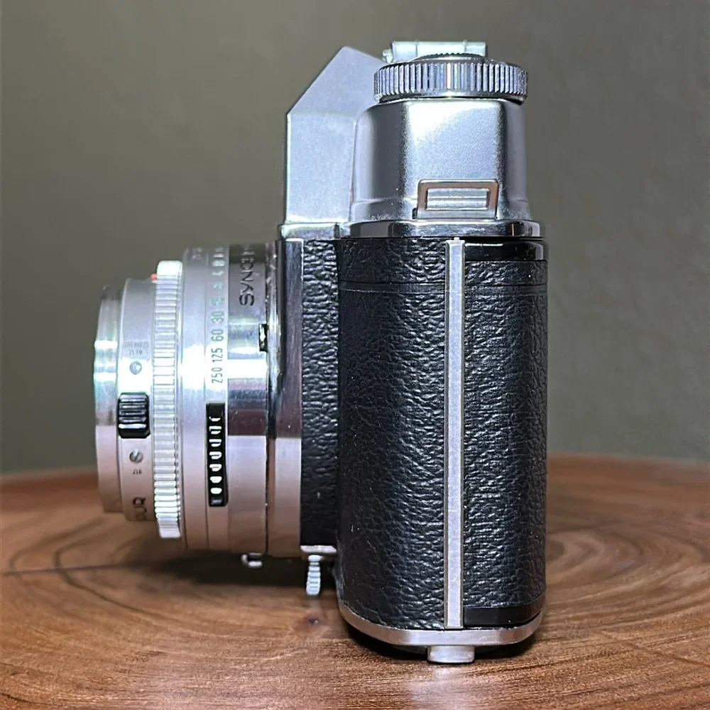 Kodak Retina Reflex S Camera + Case – for Repair/Display